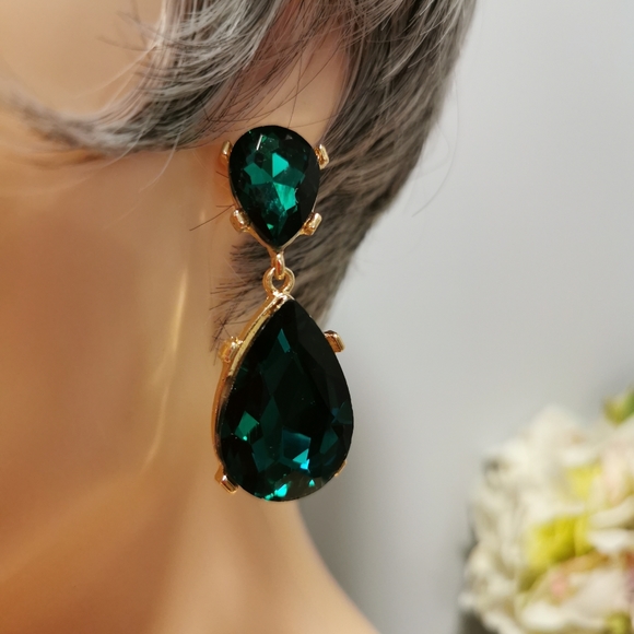 Emerald crystal earrings, princess Diana earrings, emerald crystal earrings,roya - Picture 2 of 6